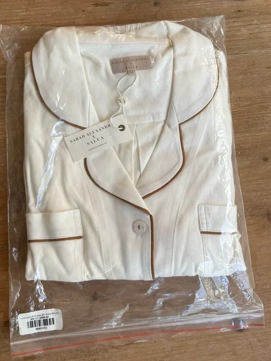 Brand new in package Sarah Alexandra x Salua Long Sleeved Pajama Set- Size M - Picture 3 of 9